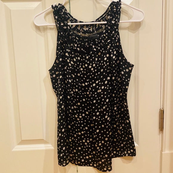 Sleeveless Top - Picture 1 of 6